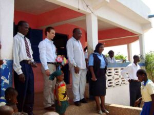 canadian volunteer assistant head teacher at accra school vigs ghana africa