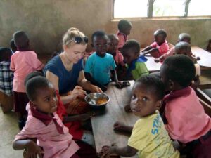 ghana orphanage volunteer sarah vigs ghana africa sarah from uk