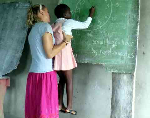 VIGS Ghana Volunteering Photo Gallery 2 - VIGS Ghana Tours